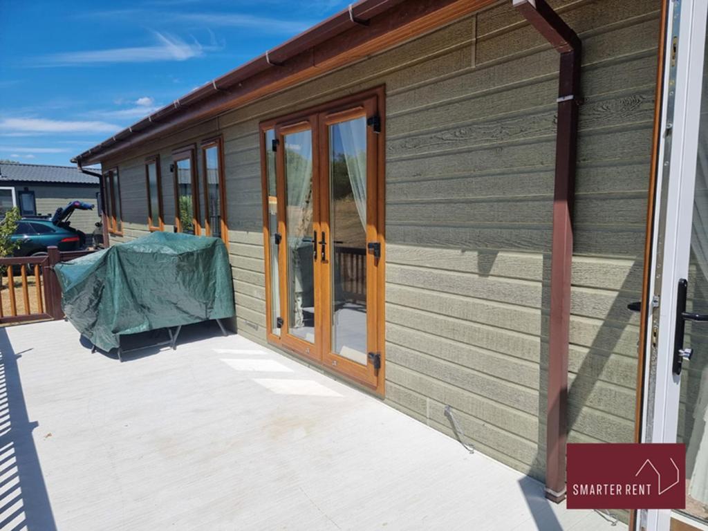 Milford On Sea - 4 Bedroom Lodge In Shorefield Country Park 外观 照片